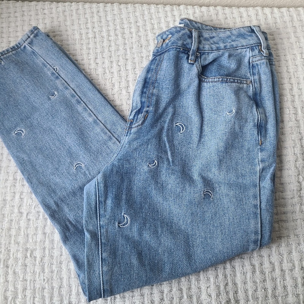 Pacsun Mom Jean Denim Pants Embroidered Moon Pattern Women's Size 28
